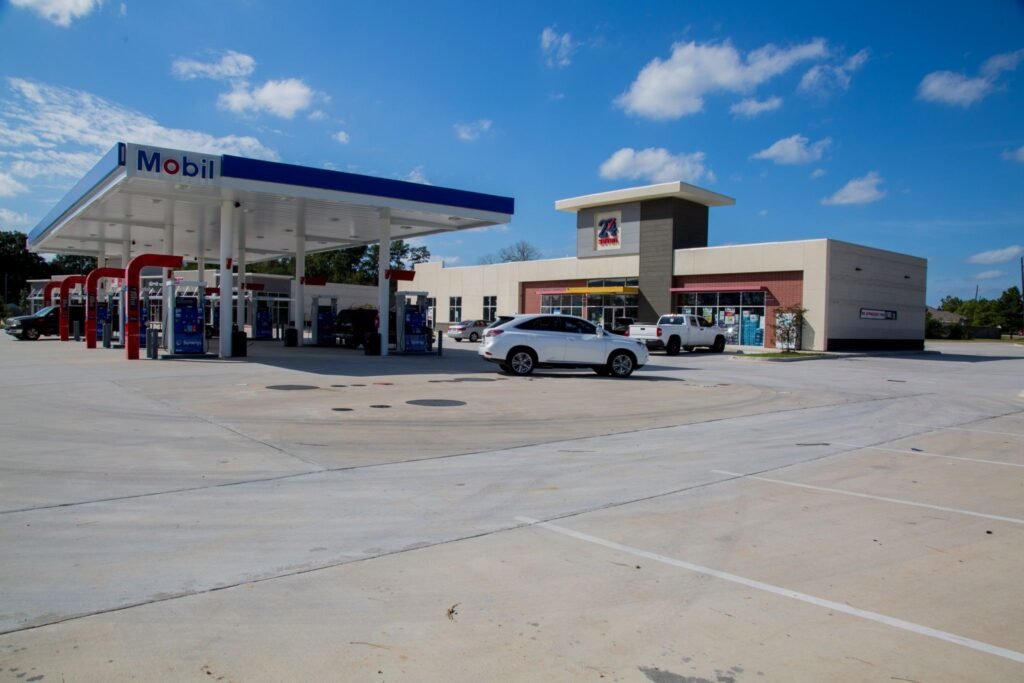 About-Dhanani-Private-Equity-Group-1-1_Page_07_Image_0005