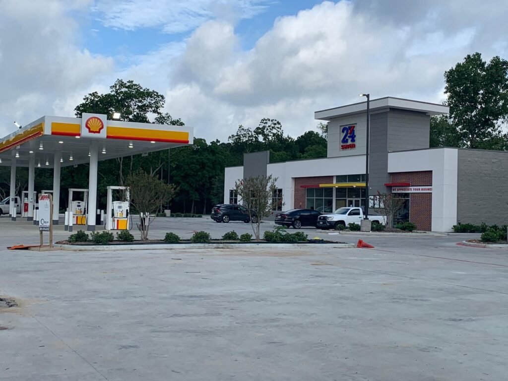 About-Dhanani-Private-Equity-Group-1-1_Page_08_Image_0004